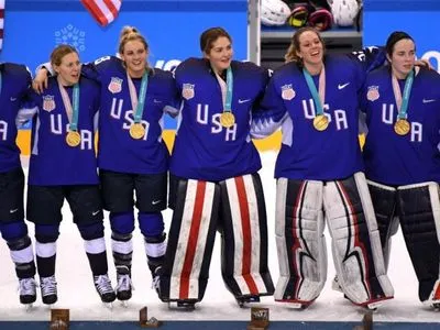 ОИ-2018: канадские хоккеистки впервые с 1998 года остались без олимпийского золота