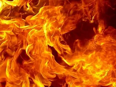 Пожежа у Києві: в багатоповерхівці заживо згорів чоловік