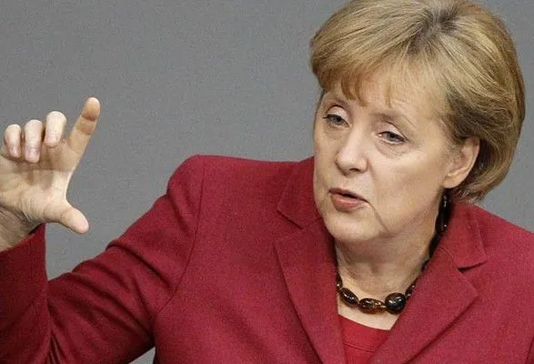Меркель заявила, що її партії потрібні нові обличчя