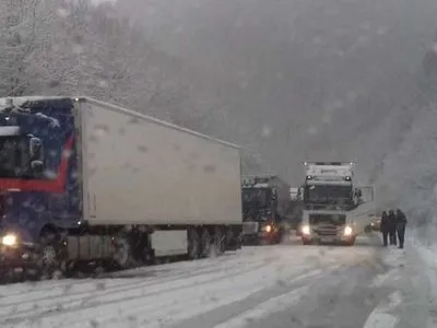 Завтра в Киеве хотят ограничить въезд грузовиков