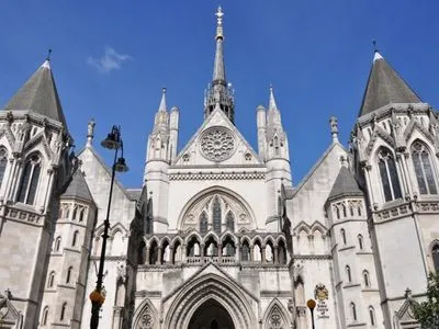 Суд Лондона сегодня рассмотрит дело ПриватБанка против Коломойского