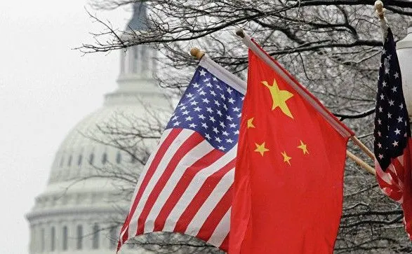 В Белом доме обсудят с советником Си Цзиньпина вопросы торговли и экономики - Reuters
