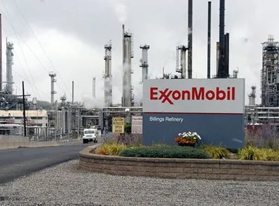 Exxon Mobil заявила о выходе из совместных с "Роснефтью" проектов по поискам нефти из-за антироссийских санкций