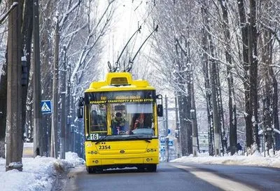 Киевлян предупредили о задержках с движением общественного транспорта