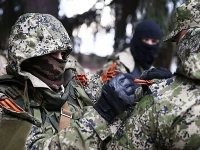 Бойовики на Донбасі здійснили шість обстрілів: один військовий загинув, двоє - поранені