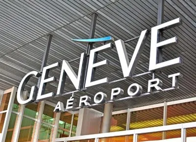 Аэропорт Женевы возобновил работу несмотря на непогоду