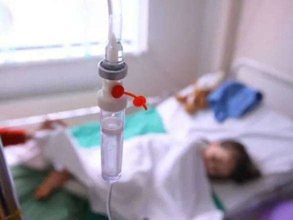 На Чернігівщині з гострим отруєнням госпіталізували 16 школярів