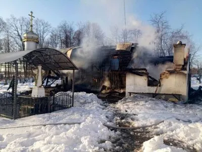 На Буковине сгорела деревянная церковь