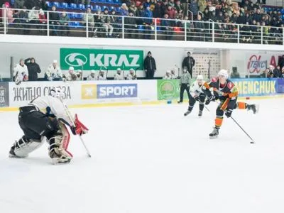 ХК "Кременчуг" с победы начал выступление в плей-офф УХЛ