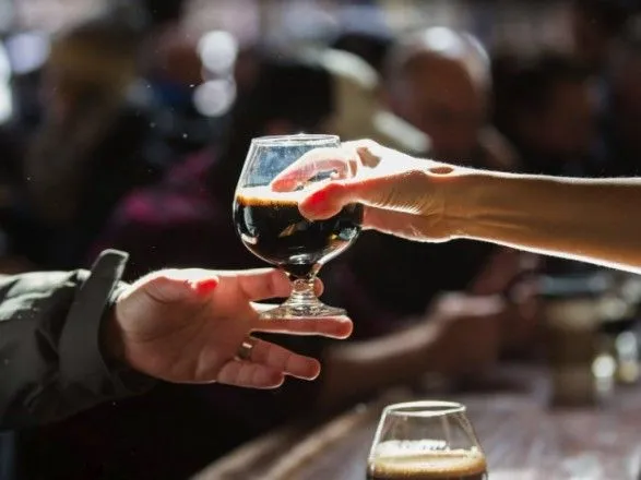 Світовий алкогольний ринок: споживач віддає перевагу віскі, пиву і вину