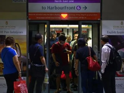 Сінгапур відмовляється від системи безпілотних потягів у метрополітені