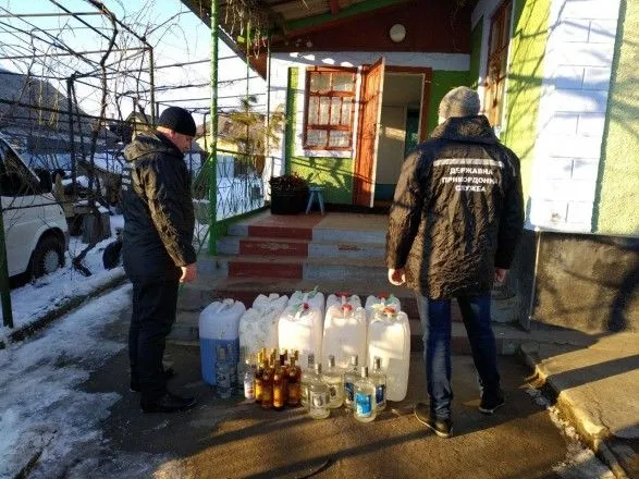 На Одещині правоохоронці конфіскували більше 6000 тонн контрафактної алкогольної продукції