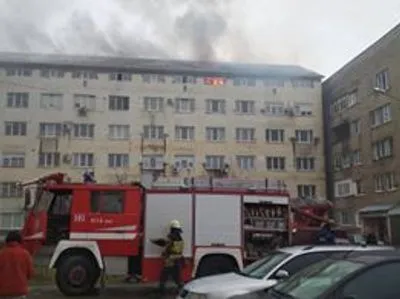 В Ужгороді горить гуртожиток торговельно-економічного коледжу