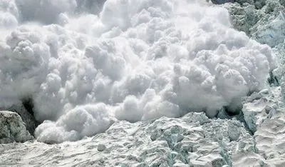 У Карпатах зберігається лавинна небезпека