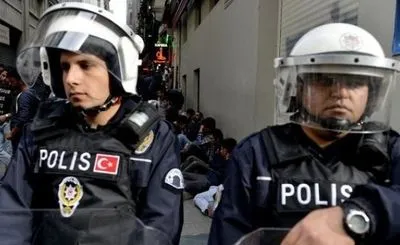 В Турции задержали 13 человек, подозреваемых в планировании нападения на посольство США