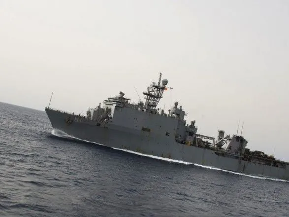 Корабль ВМС США с морской пехотой на борту вошел в Черное море