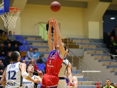 Баскетболисты "Днепра" стали вторыми финалистами Кубка Украины