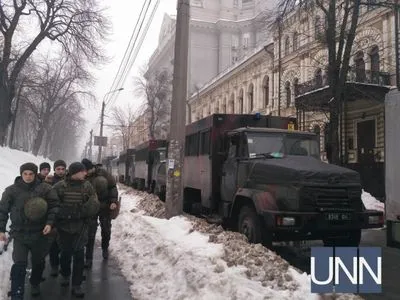 В центре Киева обеспечивают порядок более 500 правоохранителей