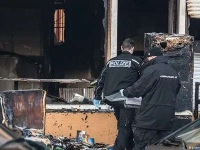 Трое молодых людей напали на турецкую мечеть в Берлине