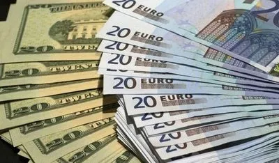 НБУ установил курс валют на понедельник