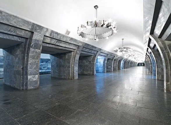 У Києві через футбольний матч сьогодні можуть закрити на вхід три станції метро