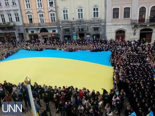 Во Львове произошло массовое исполнение Гимна Украины