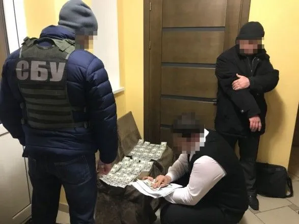Сумской депутат требовал 4,5 тыс. долл. взятки за аренду земли