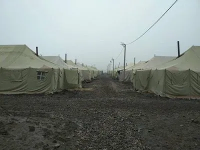 В военной палатке, которая сгорела на полигоне "Широкий лан", находилось 15 человек - прокуратура