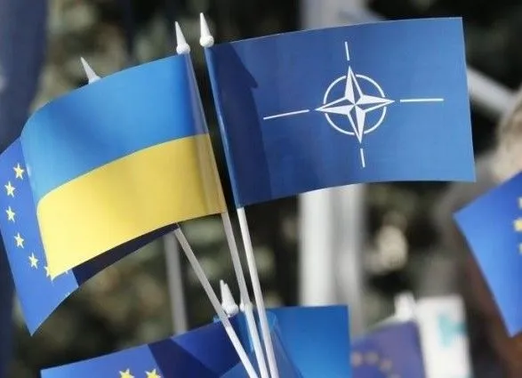 Ускоренное принятие Украины в НАТО гарантировало бы войну альянса с Россией - отставной генерал