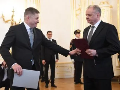Прем'єр Словаччини офіційно пішов у відставку