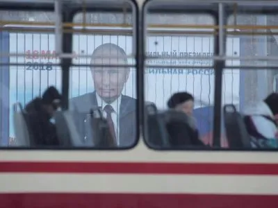МИД: россияне, которые не являются дипломатами, должны ехать на выборы в Россию