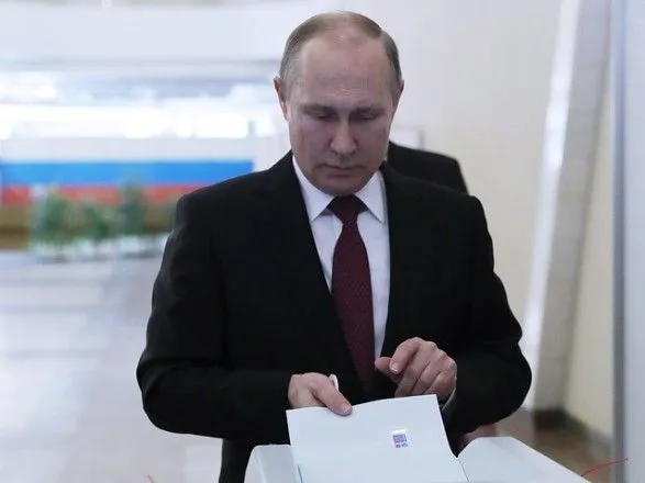 Владимир Путин проголосовал на выборах президента