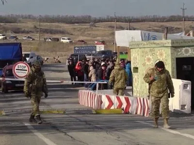 В Донецкой области в результате разрыва гранаты погиб один пограничник, ещё один ранен