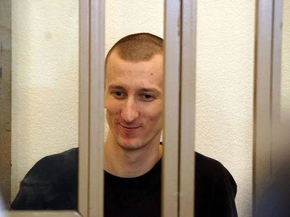 Українського політв'язня Кольченка випустили з ШІЗО та дозволили отримати посилку