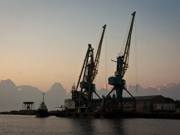 Из-за ухудшения погодных условий украинские порты ограничили свою работу