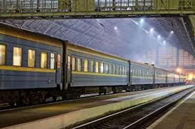 Переход на летнее время: Львовская железная дорога изменила график движения ряда поездов
