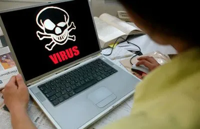 Шахраї розсилають листи з вірусами від імені податківців