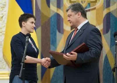 Савченко: не зраджу народ, віддаючи зірку Героя
