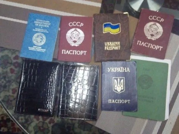 Група осіб на Миколаївщині підробляла українські паспорти для ОРДЛО і Криму