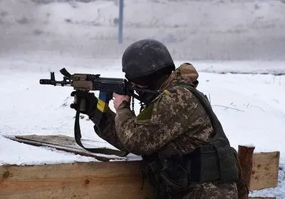 Минулої доби на Донбасі зафіксовано 13 обстрілів позицій ЗСУ – Міноборони