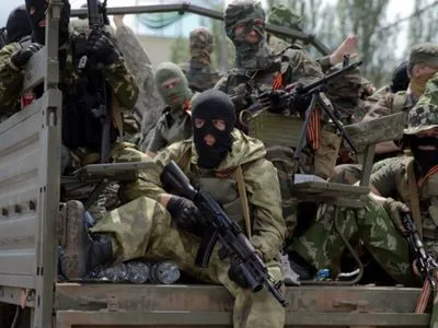 СБУ: Москва наказала відібрати паспорти у російських військових на Донбасі