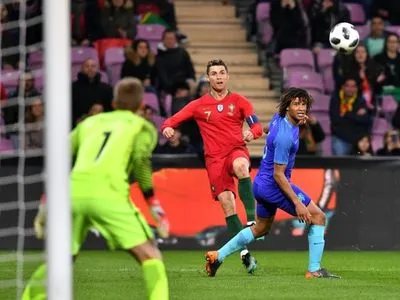 Португалия в меньшинстве потерпела поражение в спарринге против Нидерландов