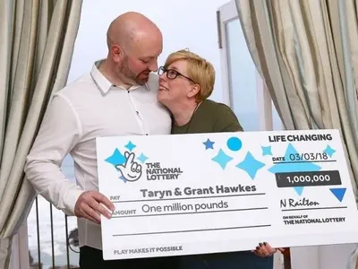 Виграний в лотерею мільйон допоміг британській парі впоратися із кризою