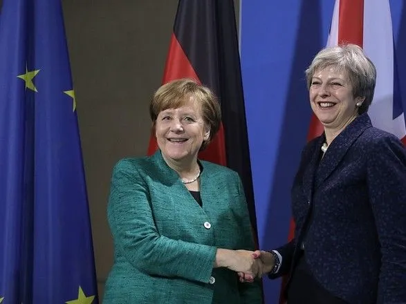 Тереза Мей і Ангела Меркель домовилися продовжувати протистояння зростаючій російській агресії