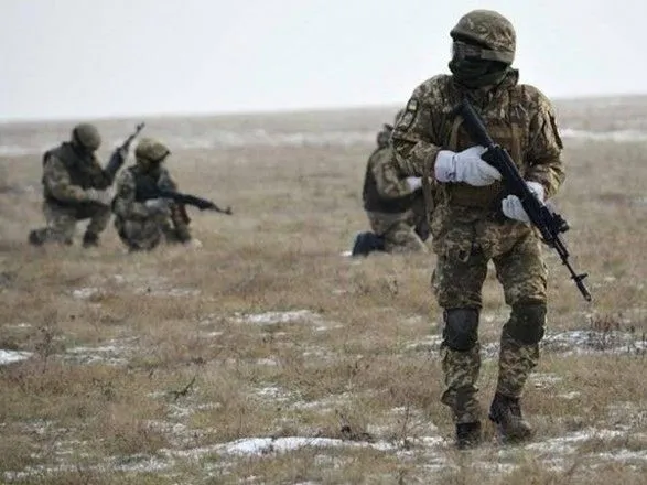 Штаб: боевики 32 раза обстреляли украинские позиции, есть раненые