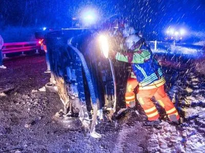 Непогода в Германии: массовые аварии и отмена поездов