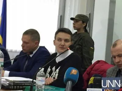 Суд удалился в совещательную комнату для вынесения решения по жалобе на арест Савченко
