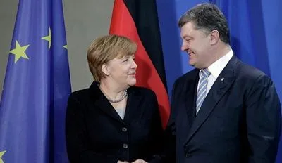 Порошенко посетит Германию для переговоров с Меркель