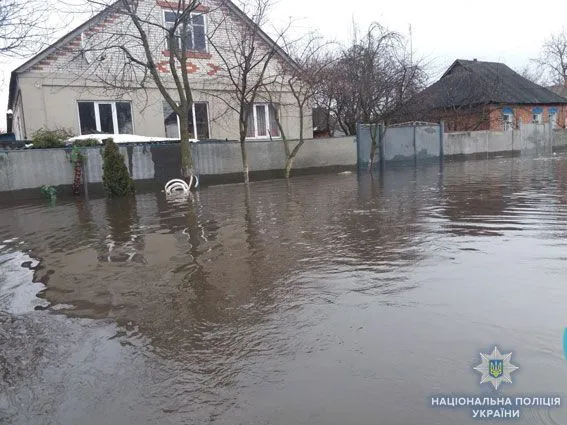 В Сумской области эвакуируют жителей из-за резкого повышения уровня воды в реке