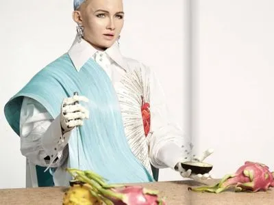 Робот София снялась для обложки Cosmopolitan